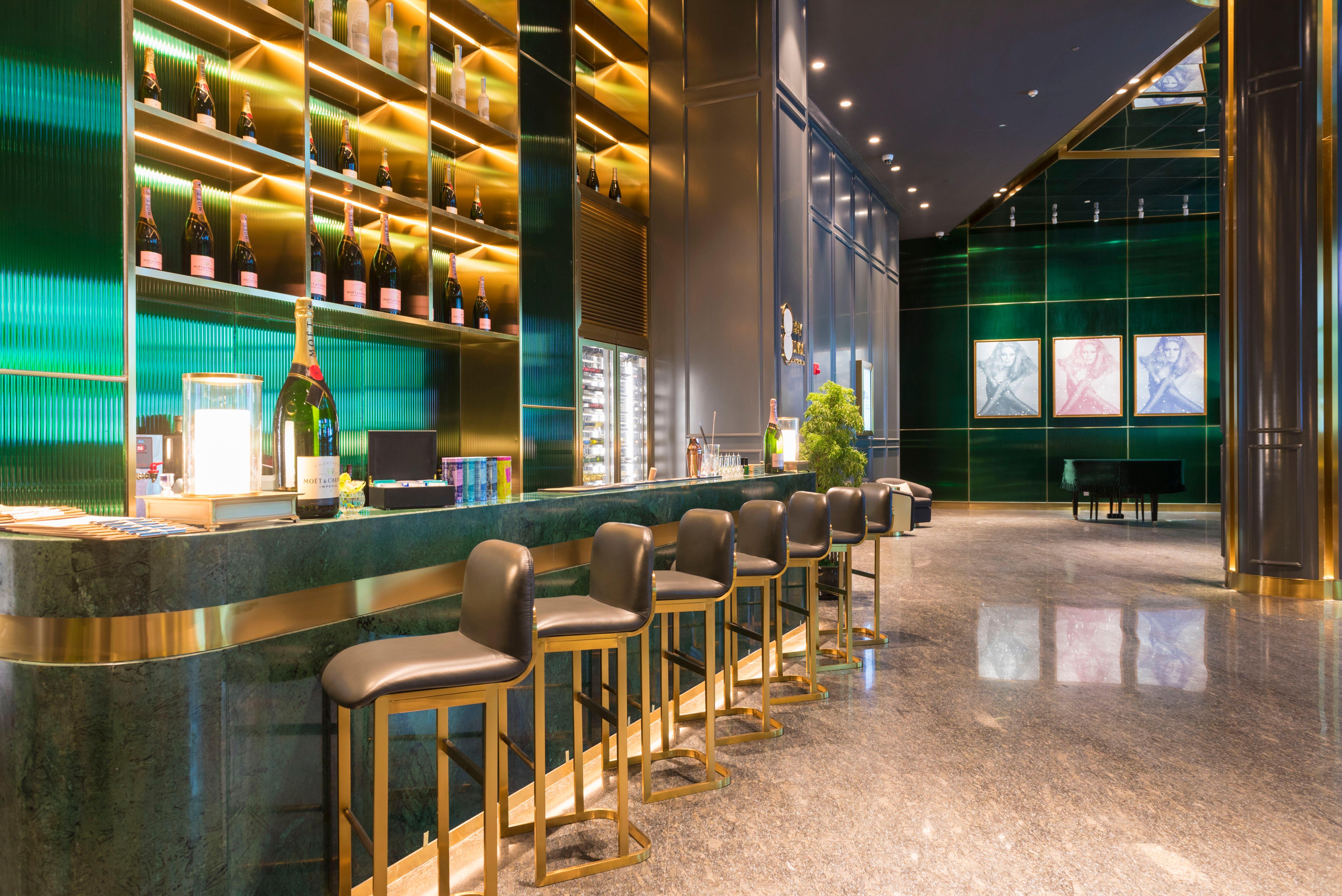 Hotel Indigo Shanghai Jing'An By Ihg Екстериор снимка